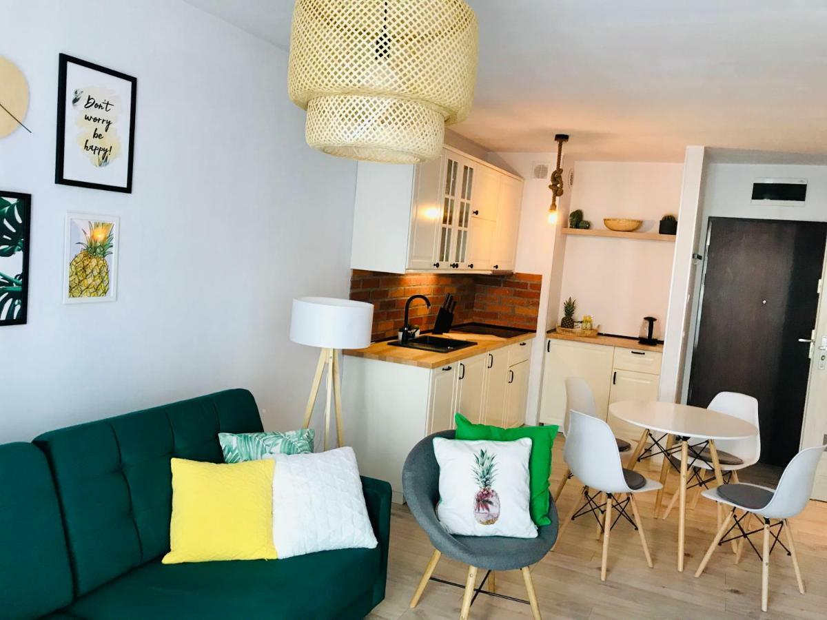 Pineapple Apartment Kolobrzeg Bagian luar foto